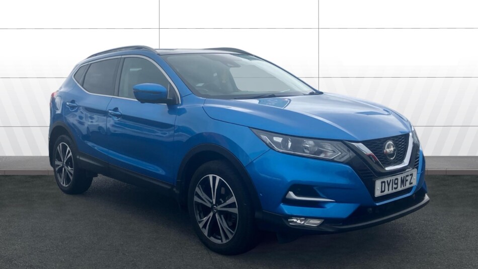 Nissan Qashqai 1.3 DiG-T N-Connecta 5dr Petrol Hatchback